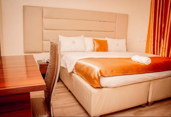 Hotel D Ritz Owode Ede Экстерьер фото