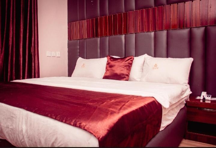 Hotel D Ritz Owode Ede Экстерьер фото