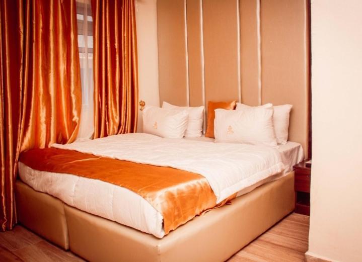 Hotel D Ritz Owode Ede Экстерьер фото