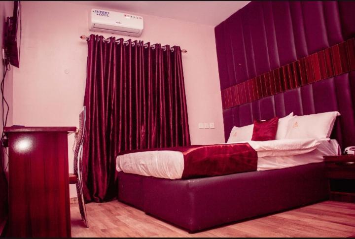 Hotel D Ritz Owode Ede Экстерьер фото